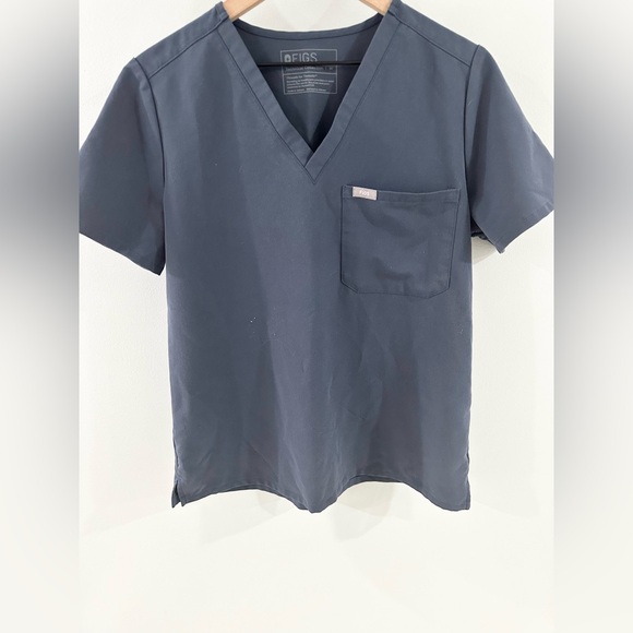 FIGS Catarina One Pocket Scrub Top Navy Size Medium - Picture 7 of 10